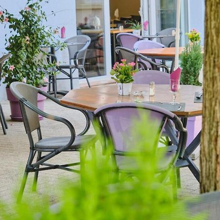 Hotel Restaurant Notre Dame Haguenau Exteriör bild