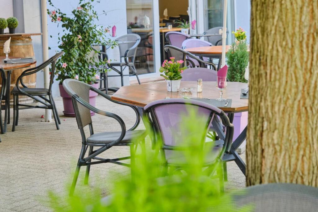 Hotel Restaurant Notre Dame Haguenau Exteriör bild