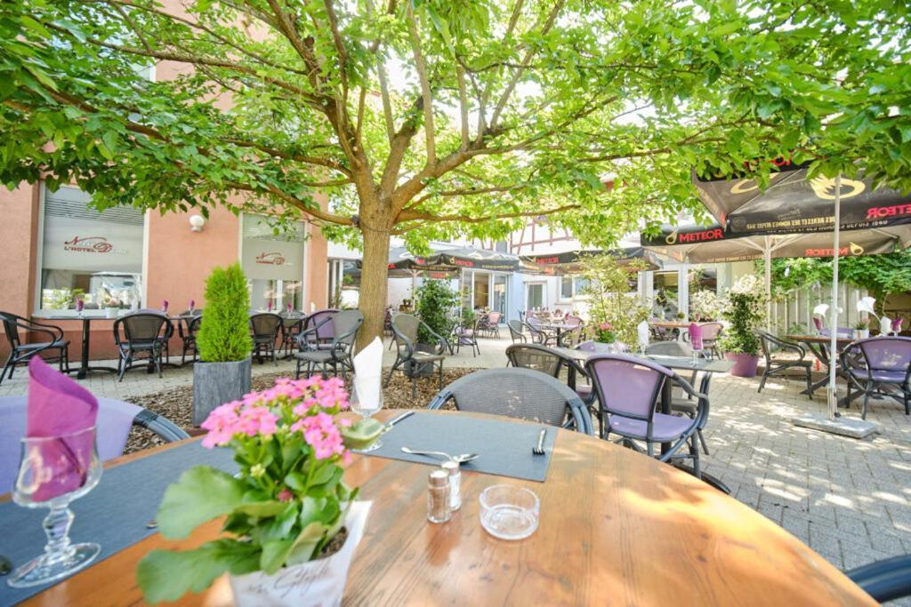 Hotel Restaurant Notre Dame Haguenau Exteriör bild